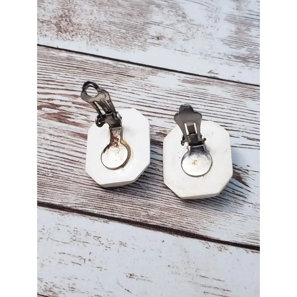 Vintage Clip On Earrings - 1
